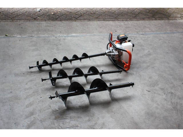 Grondboor tools ft4006 benzine nieuw met diverse boren - afbeelding 1 van  1