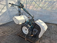 Grondfrees en onkruidborstel