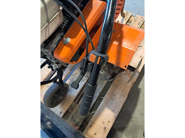 Grondfreesmachine - 5,5pk - benzine benassi, bl6000, bouwjaar 2017 - afbeelding 18 van  22