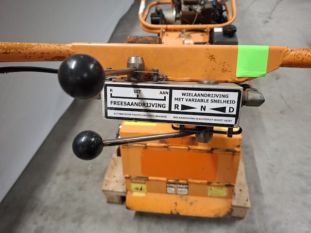 Grondfreesmachine 16pk benzine barreto, e1620b, bouwjaar 2011 - afbeelding 24 van  25