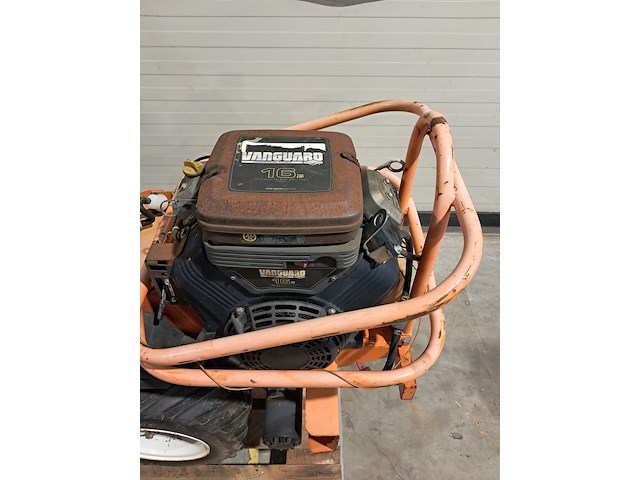 Grondfreesmachine 16pk benzine barreto, e1620b, bouwjaar 2012 - afbeelding 17 van  49