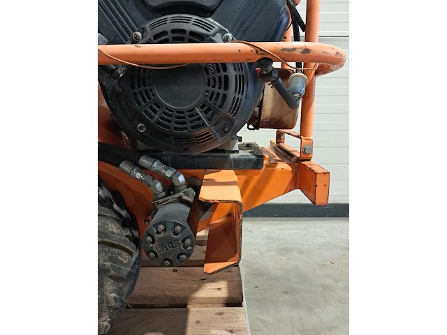 Grondfreesmachine 16pk benzine barreto, e1620b, bouwjaar 2012 - afbeelding 21 van  49