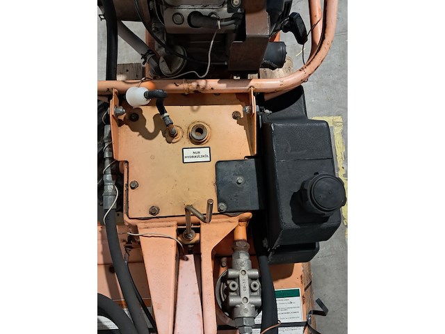 Grondfreesmachine 16pk benzine barreto, e1620b, bouwjaar 2012 - afbeelding 33 van  49