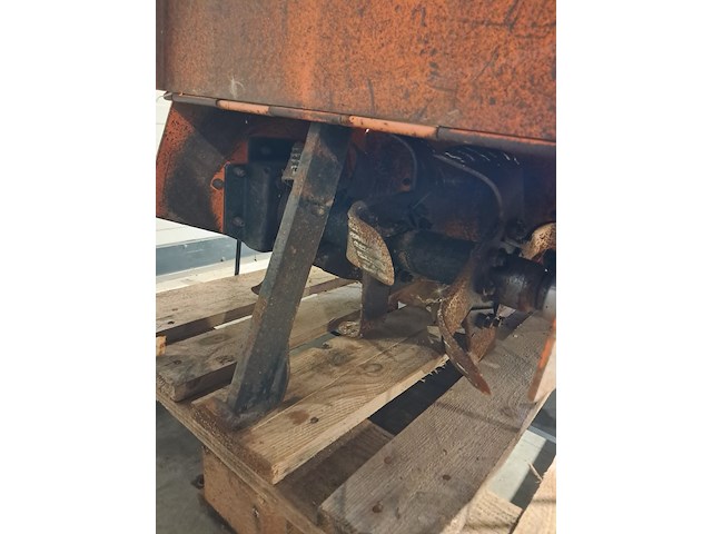 Grondfreesmachine 16pk benzine barreto, e1620b, bouwjaar 2012 - afbeelding 43 van  49