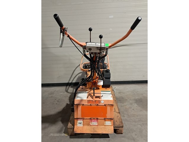 Grondfreesmachine 16pk benzine barreto, e1620b, bouwjaar 2012 - afbeelding 46 van  49