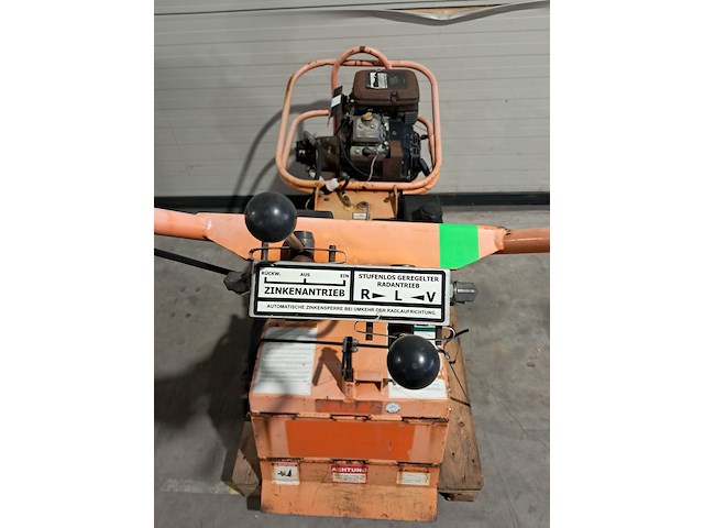 Grondfreesmachine 16pk benzine barreto, e1620b, bouwjaar 2012 - afbeelding 49 van  49