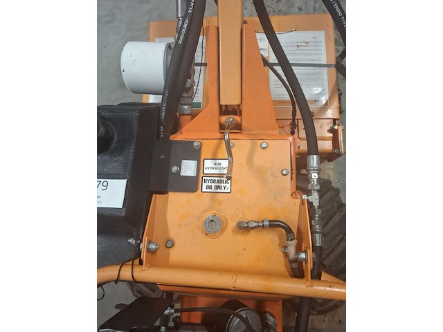 Grondfreesmachine 16pk benzine barreto, e1620b, bouwjaar 2013 - afbeelding 8 van  20