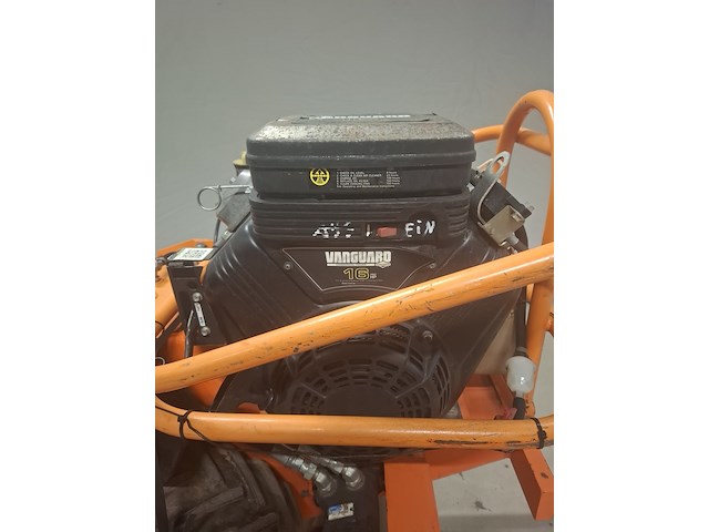 Grondfreesmachine 16pk benzine barreto, e1620b, bouwjaar 2013 - afbeelding 15 van  20