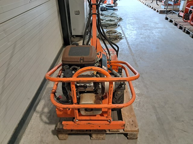 Grondfreesmachine 16pk benzine barreto, e1620b, bouwjaar 2015 - afbeelding 11 van  18