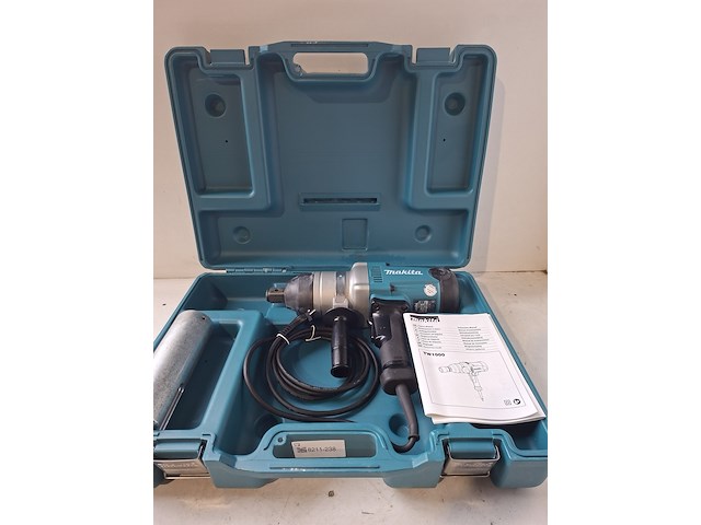 Grondschroefmachine - 230v makita, tw1000, bouwjaar 2022 - afbeelding 1 van  4