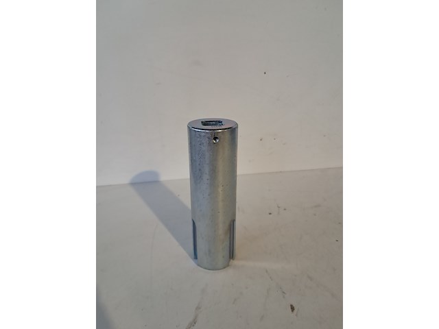 Grondschroefmachine - 230v makita, tw1000, bouwjaar 2022 - afbeelding 12 van  12