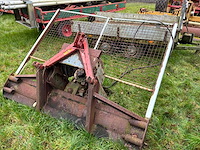 Grondschuif met lier. - afbeelding 1 van  7