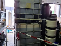 Grondstoffen en opslagcontainers voor visvoerproductie - afbeelding 10 van  19