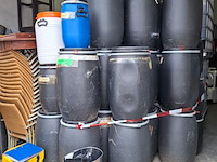 Grondstoffen en opslagcontainers voor visvoerproductie - afbeelding 12 van  19