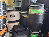 Grondstoffen en opslagcontainers voor visvoerproductie - afbeelding 17 van  19