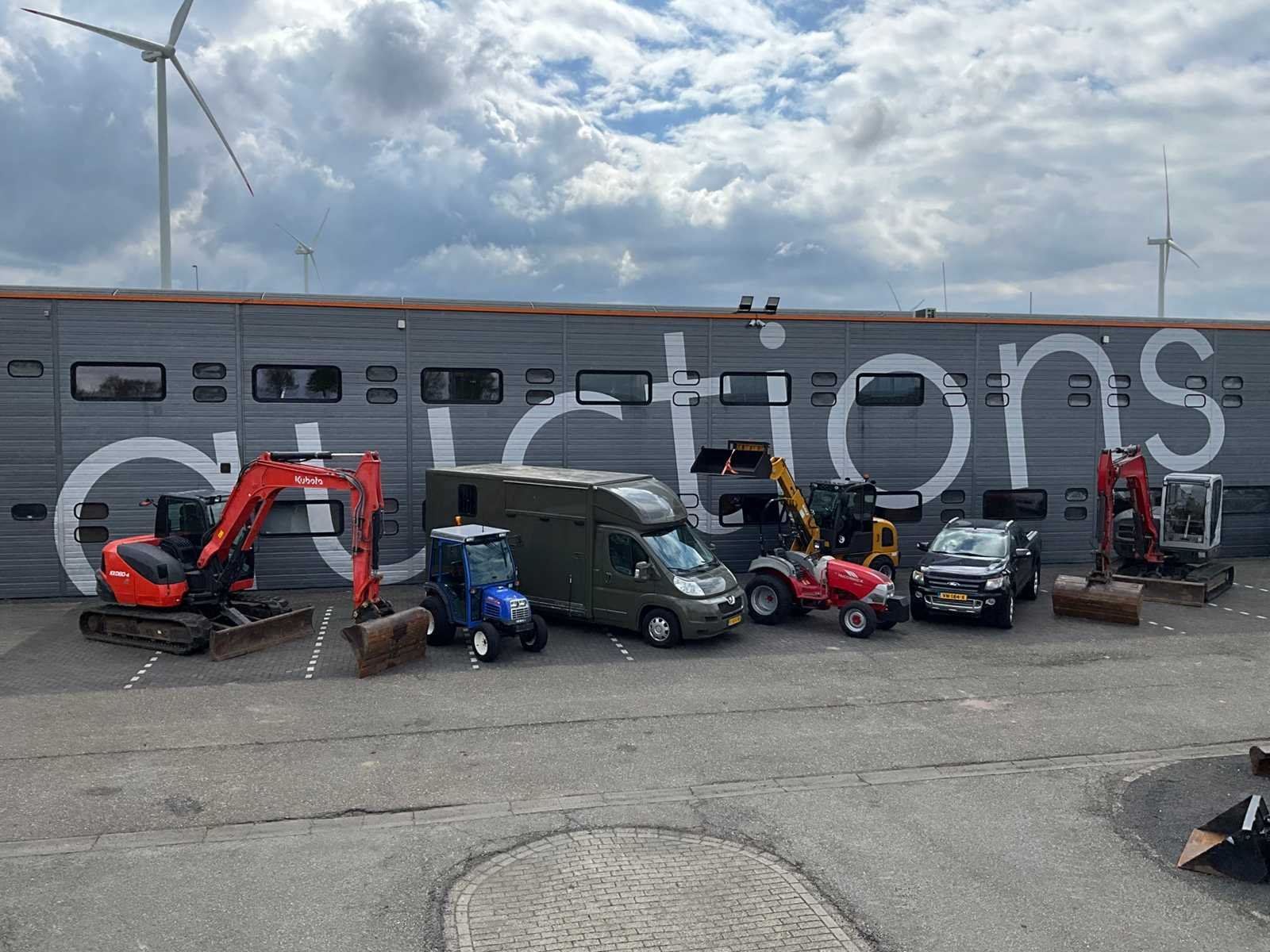 Grondverzet, tuin- en park machines en transport