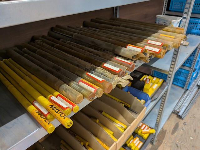 Groot assortiment boren master - afbeelding 25 van  57