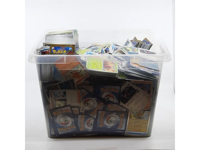 Groot assortiment kaarten, pokémon, o.a. meganium meg en 010/132 - afbeelding 1 van  37