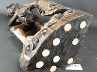 Groot coromandelhouten beeld van een indische visserman. - afbeelding 5 van  5