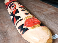 Groot, handgesneden en handbeschilderd houten wandmasker in traditionele tribale stijl - afbeelding 3 van  5