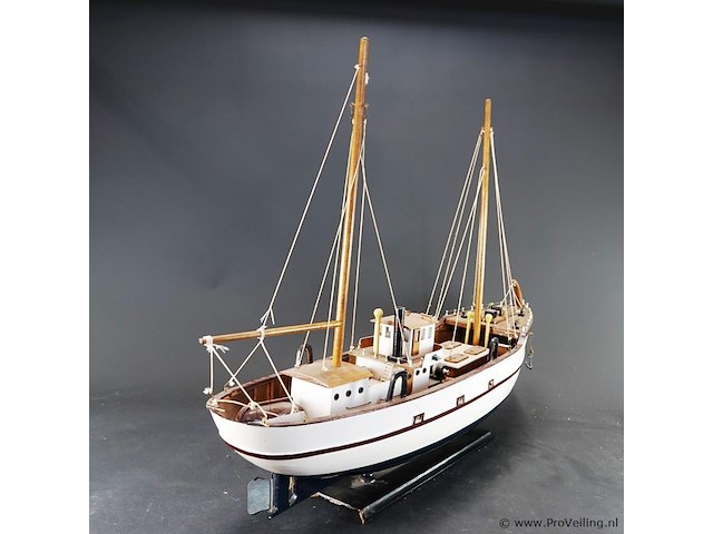 Groot houten schaalmodel crawler - afbeelding 6 van  12