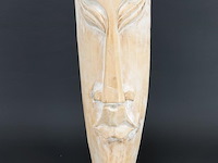 Groot in hout gesneden masker - afbeelding 4 van  5