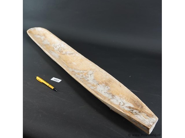 Groot in hout gesneden masker - afbeelding 5 van  5