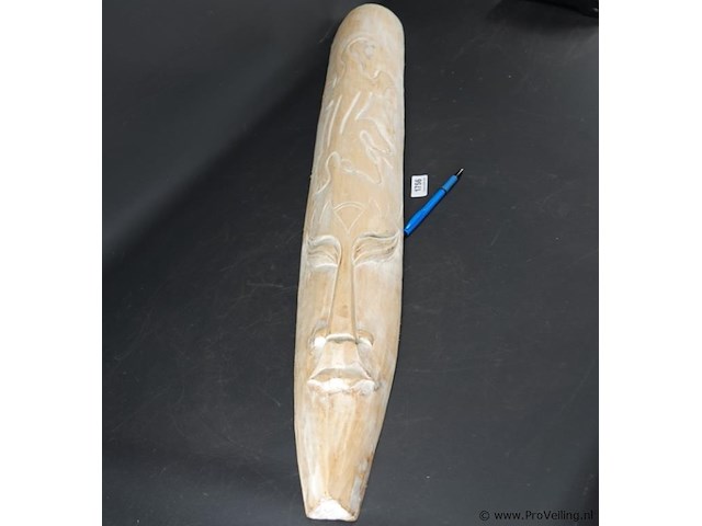 Groot in hout gesneden masker - afbeelding 2 van  5