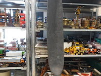 Groot in hout gesneden masker - afbeelding 4 van  5