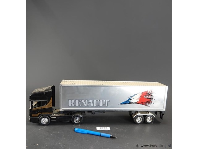 Groot kunststof schaalmodel vrachtwagen - afbeelding 2 van  5