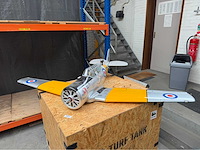 Groot rc modelvliegtuig warbird trainer “slightly dangerous” – spanwijdte ca. 1,8-2,0 meter