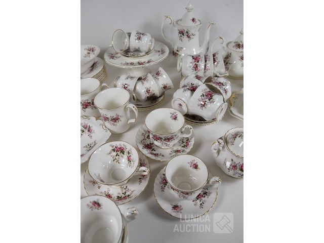 Groot servies royal albert - afbeelding 3 van  9