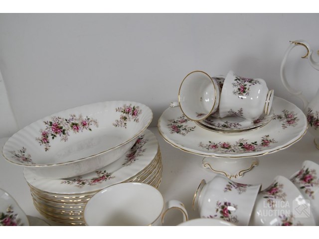 Groot servies royal albert - afbeelding 8 van  9