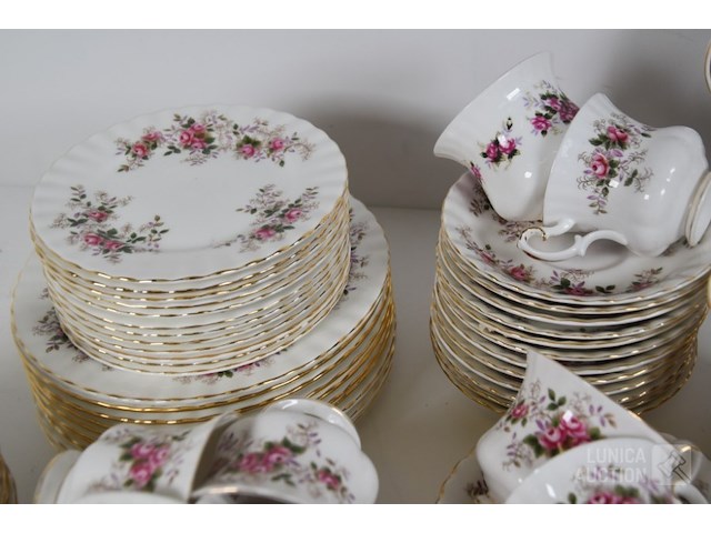 Groot servies royal albert - afbeelding 8 van  10