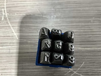 Groote - 4mm - slagletters cijfers - afbeelding 1 van  1