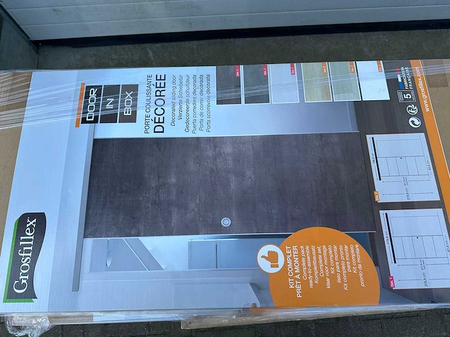 Grossfillex - door in box - behang - afbeelding 2 van  3