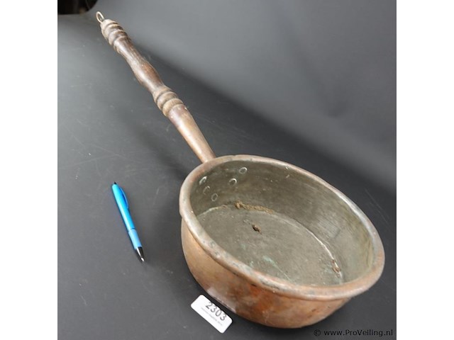 Grote antieke koperen steelpan - afbeelding 3 van  5