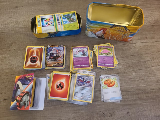 Grote gevarieerde pokémon kaartenset met zeldzame kaarten en verzamelmap - afbeelding 8 van  18