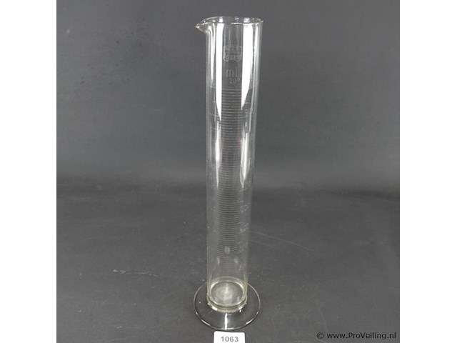 Grote glazen maatcilinder - afbeelding 1 van  5