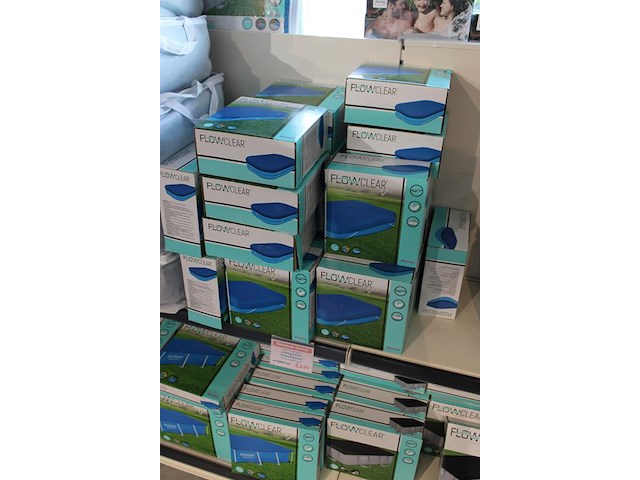 Grote hoeveelheid afdekzeilen bestway flow clear, in diverse uitvoeringen en maten, w.o doorsnedes 549, 460... - afbeelding 4 van  4