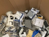 Grote hoeveelheid installatiemateriaal - afbeelding 5 van  8