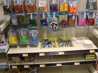 Grote hoeveelheid kralen o.a. twinkle pets, aquabeads en clementoni in diverse maten, kleuren en uitvoering... - afbeelding 3 van  4