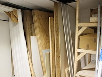 Grote hoeveelheid plaatmateriaal w.o. spaanplaat, multiplex en mdf. totaal circa 50 platen - afbeelding 1 van  6