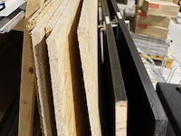 Grote hoeveelheid plaatmateriaal w.o. spaanplaat, multiplex en mdf. totaal circa 50 platen - afbeelding 4 van  6
