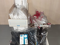 Grote hoeveelheid plastic bestek (d1910) - afbeelding 2 van  3