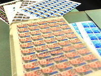 Grote hoeveelheid postzegelvellen in 2 mappen - afbeelding 3 van  5