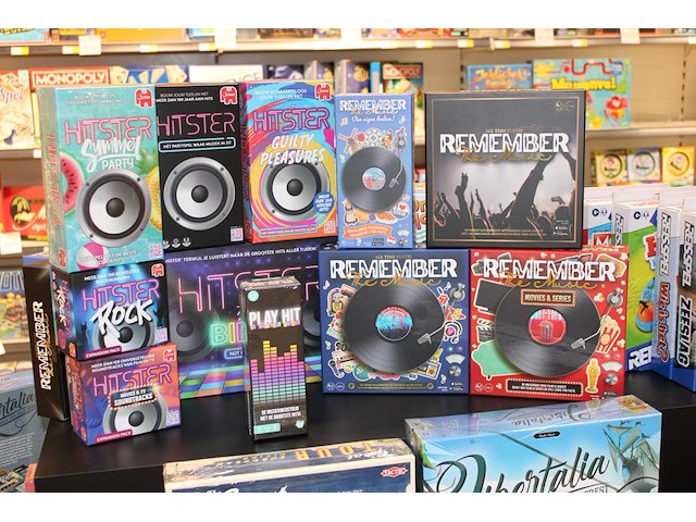 Grote hoeveelheid spellen w.o. hitster, vier op een rij, kaarten, exploding kittens, stratego en bunny hop ... - afbeelding 5 van  6