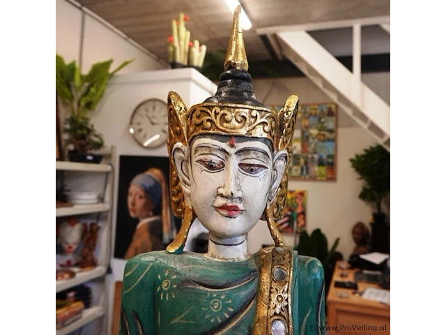 Grote houten birmese nat-geest of deva-tempelwachter uit myanmar, uitgevoerd in traditionele mandalay-stijl - afbeelding 7 van  9