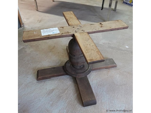 Grote massief houten tuintafel - afbeelding 8 van  8