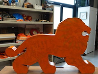 Grote oranje leeuw - afbeelding 3 van  5